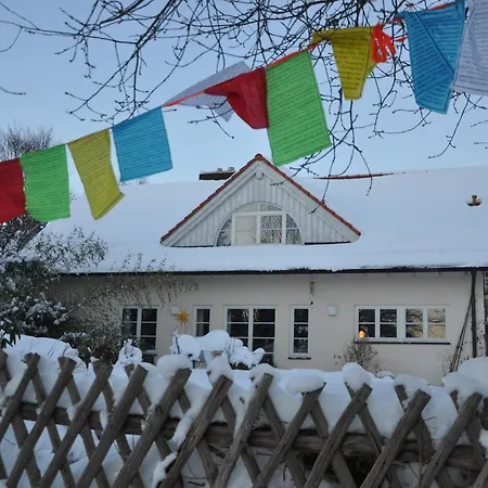 Bavaria Muenchen לינה וארוחת בוקר